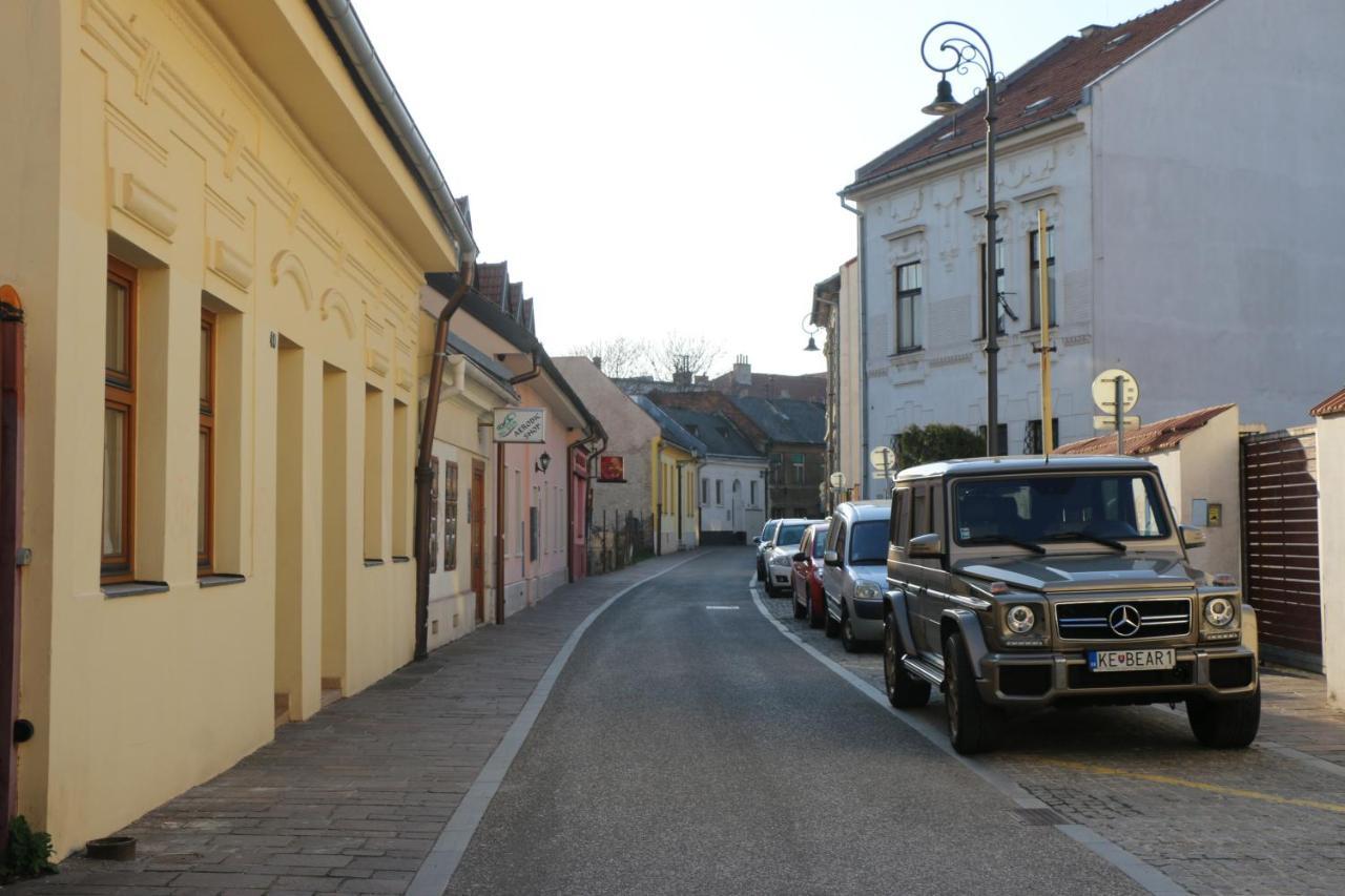 Zumaapartment Košice Exteriör bild